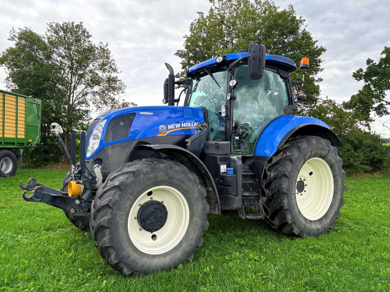 New Holland T7.210 AC - Traktor: bild 2 New Holland T7.210 AC - Traktor: bild 2