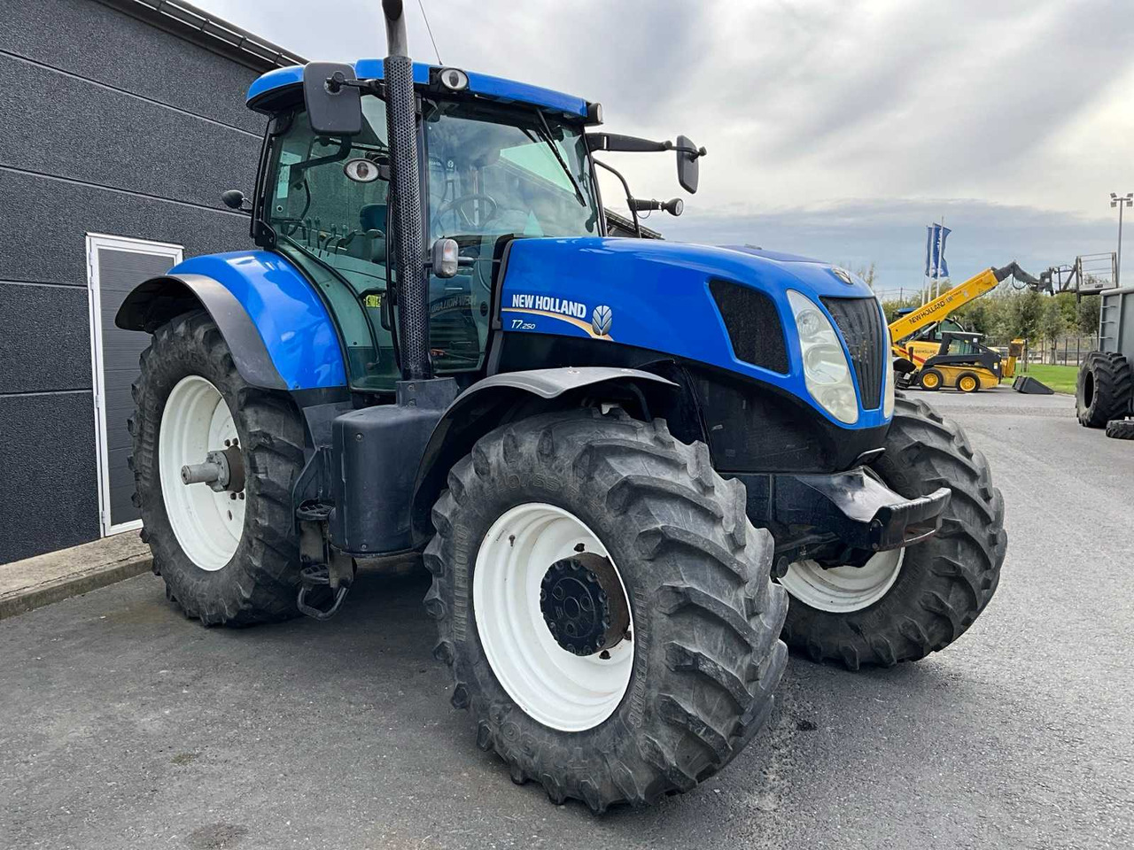 New Holland T7.250 - Traktor: bild 3 New Holland T7.250 - Traktor: bild 3