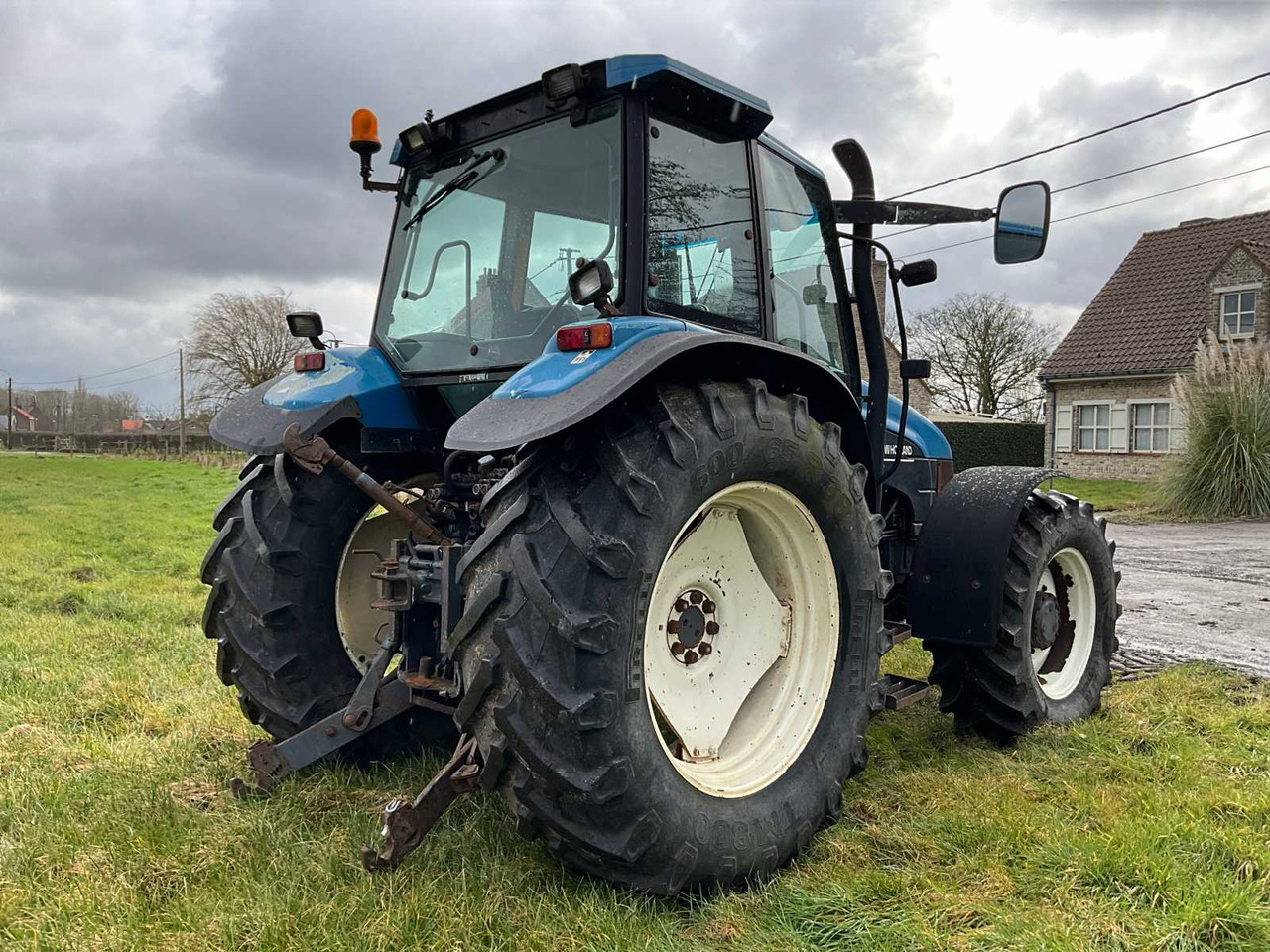 New Holland TS115 - Traktor: bild 5 New Holland TS115 - Traktor: bild 5