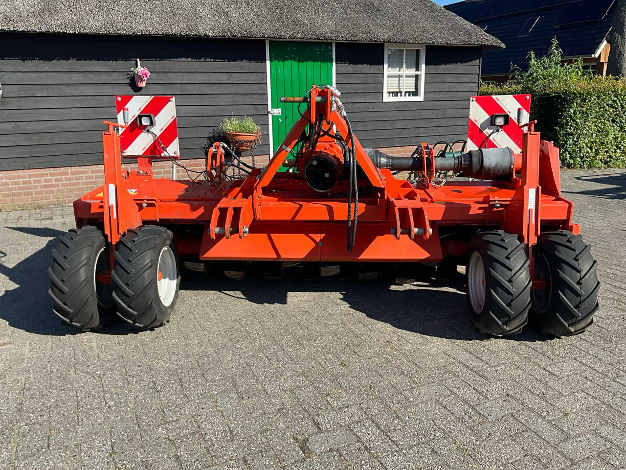 Ortolan B300 - Jordfräs: bild 2 Ortolan B300 - Jordfräs: bild 2