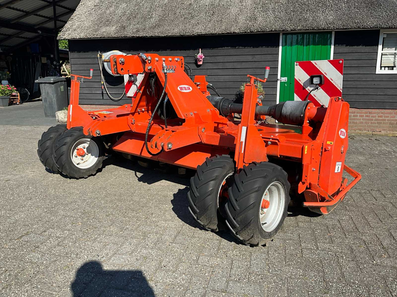 Ortolan B300 - Jordfräs: bild 1 Ortolan B300 - Jordfräs: bild 1