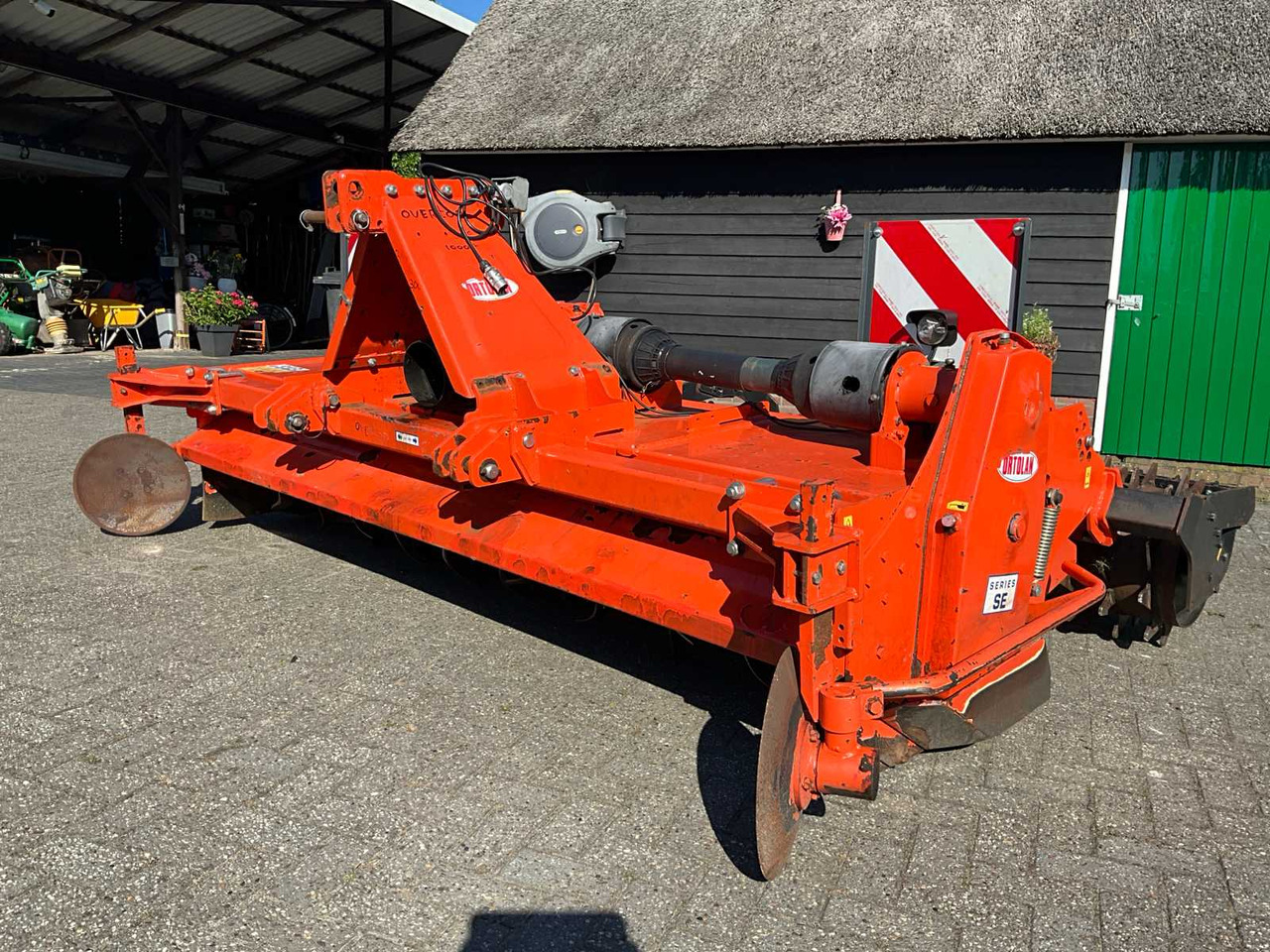 Ortolan SE 300 PK - Jordfräs: bild 1 Ortolan SE 300 PK - Jordfräs: bild 1