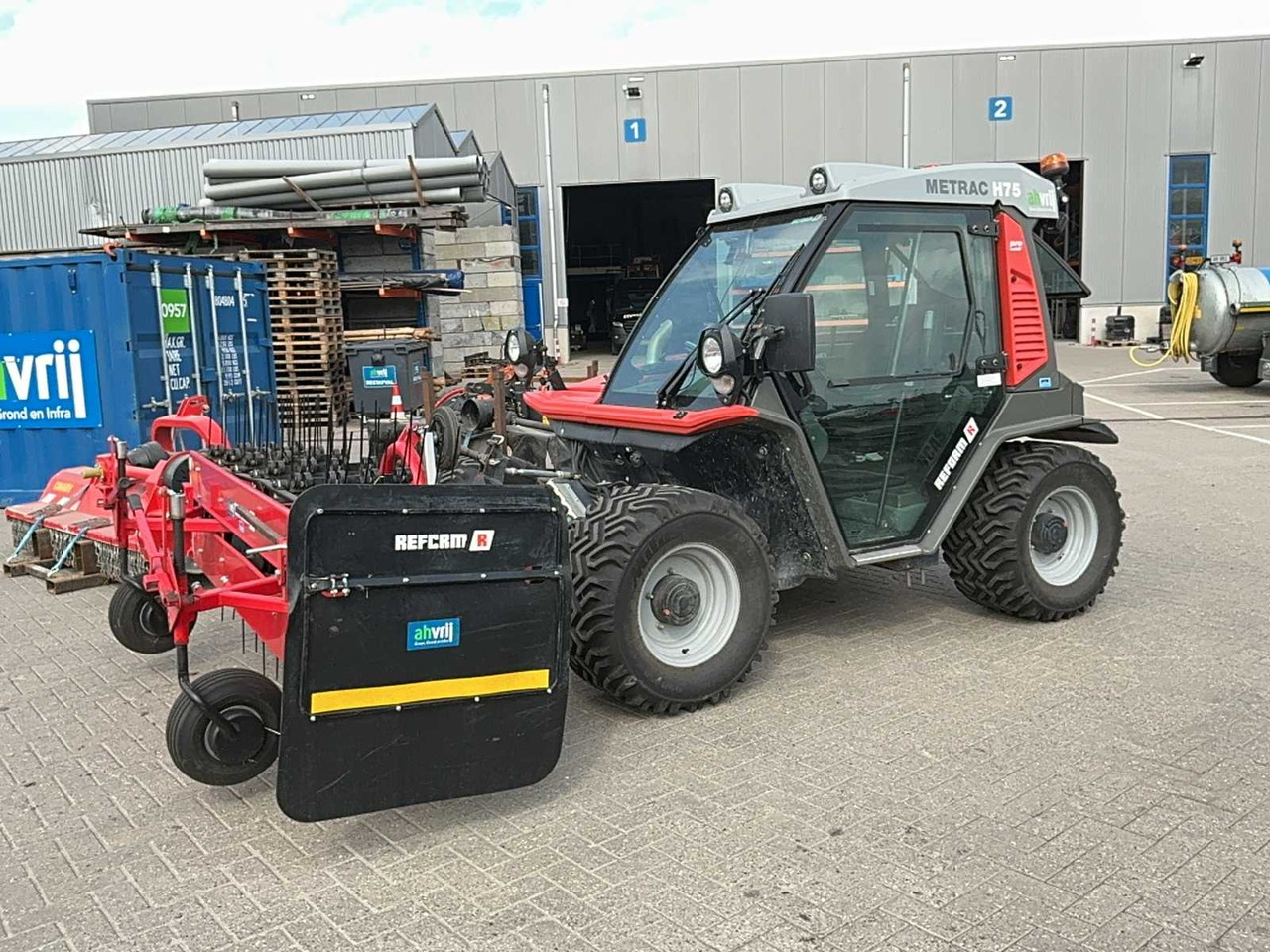 Reform Metrac H75 - Traktor: bild 1 Reform Metrac H75 - Traktor: bild 1