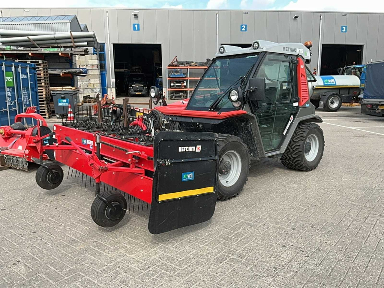 Reform Metrac H75 - Traktor: bild 2 Reform Metrac H75 - Traktor: bild 2
