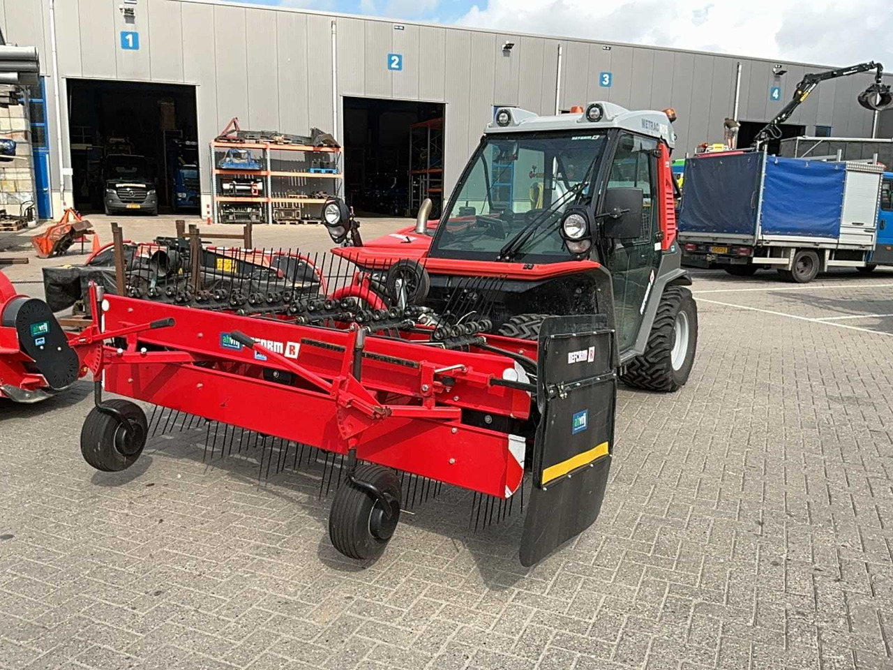 Reform Metrac H75 - Traktor: bild 3 Reform Metrac H75 - Traktor: bild 3