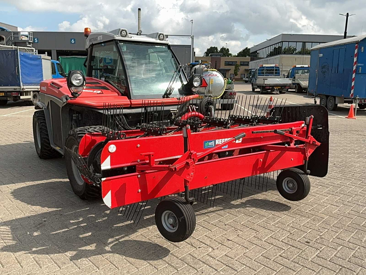 Reform Metrac H75 - Traktor: bild 5 Reform Metrac H75 - Traktor: bild 5