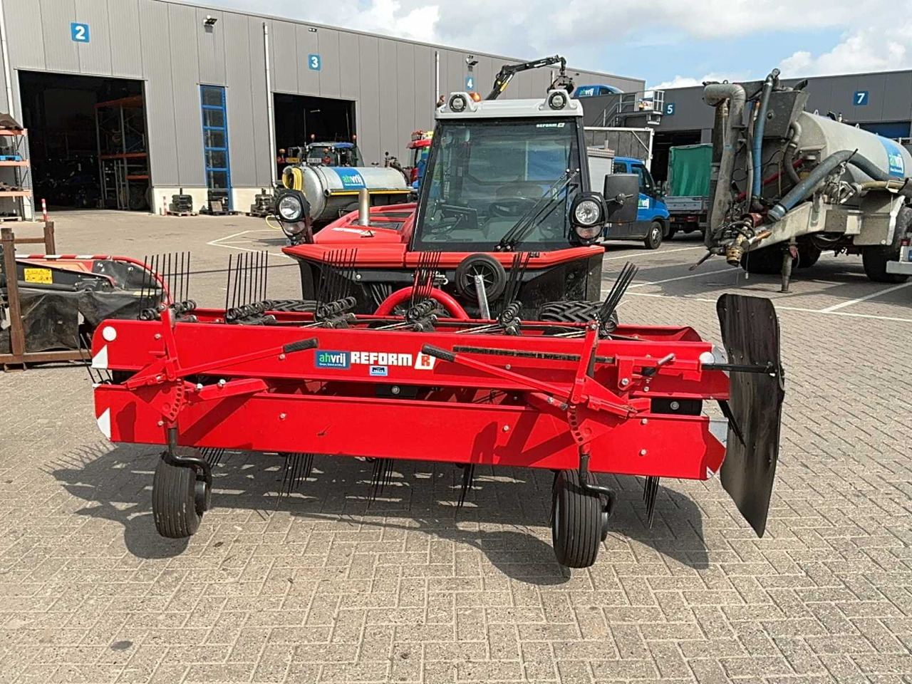 Reform Metrac H75 - Traktor: bild 4 Reform Metrac H75 - Traktor: bild 4