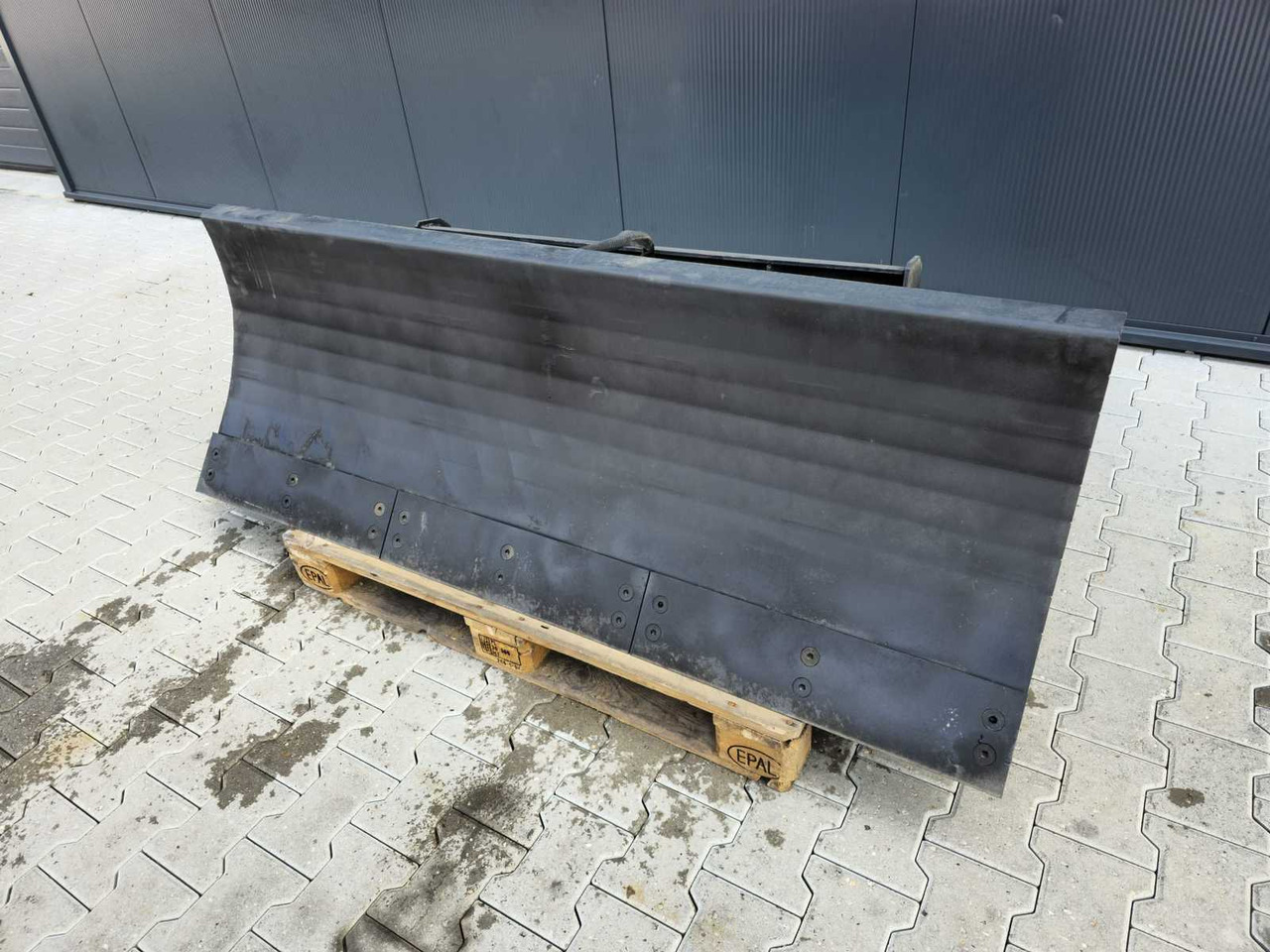 Shovel - Snöplog: bild 1 Shovel - Snöplog: bild 1