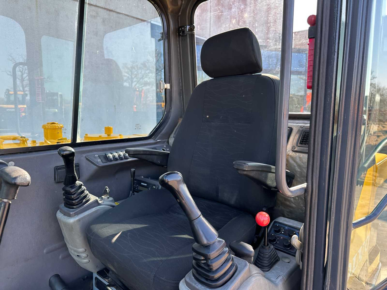 Bandgrävare Volvo EC55D: bild 34