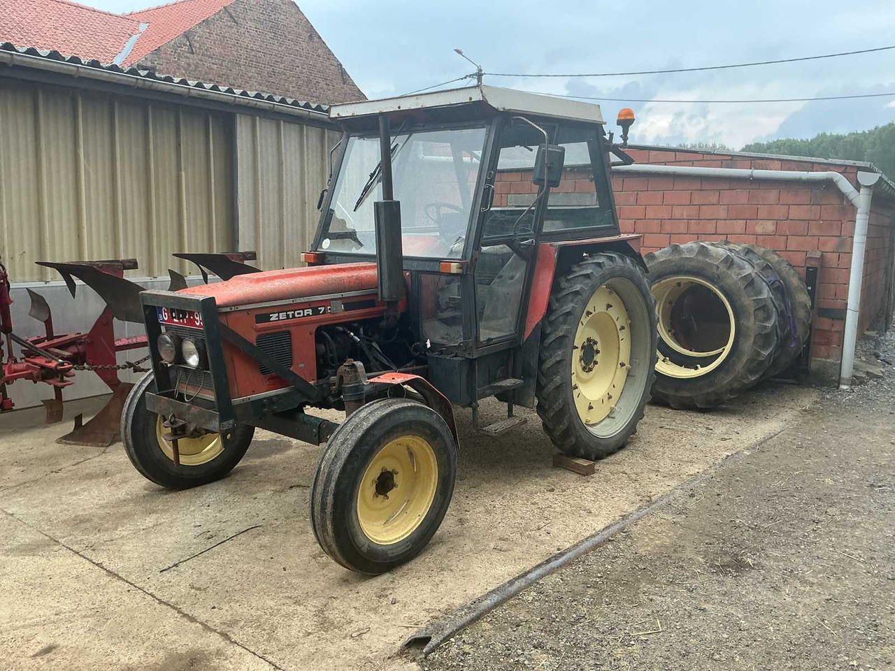 Zetor 7011 - Traktor: bild 1 Zetor 7011 - Traktor: bild 1