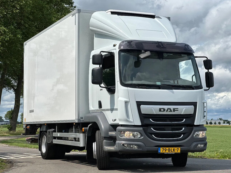 DAF LF 210 LF210.14. EURO6. 2018. KOELBAKWAGEN MET LAADKLEP 2000kg - Kylbil lastbil: bild 2 DAF LF 210 LF210.14. EURO6. 2018. KOELBAKWAGEN MET LAADKLEP 2000kg - Kylbil lastbil: bild 2