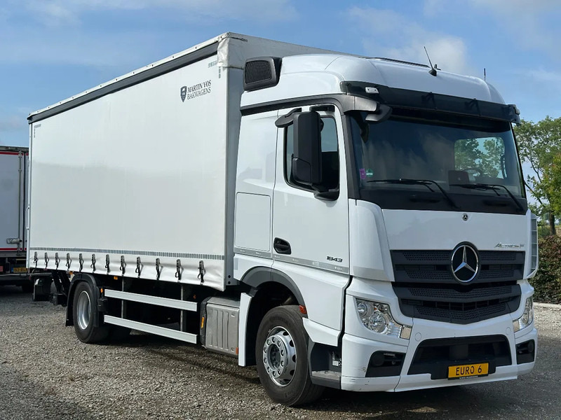 Mercedes-Benz Actros 1843 ACTROS 1843L 2022. 183432km Schuifzeil met Laadklep 2000kg - Kapellbil: bild 2 Mercedes-Benz Actros 1843 ACTROS 1843L 2022. 183432km Schuifzeil met Laadklep 2000kg - Kapellbil: bild 2