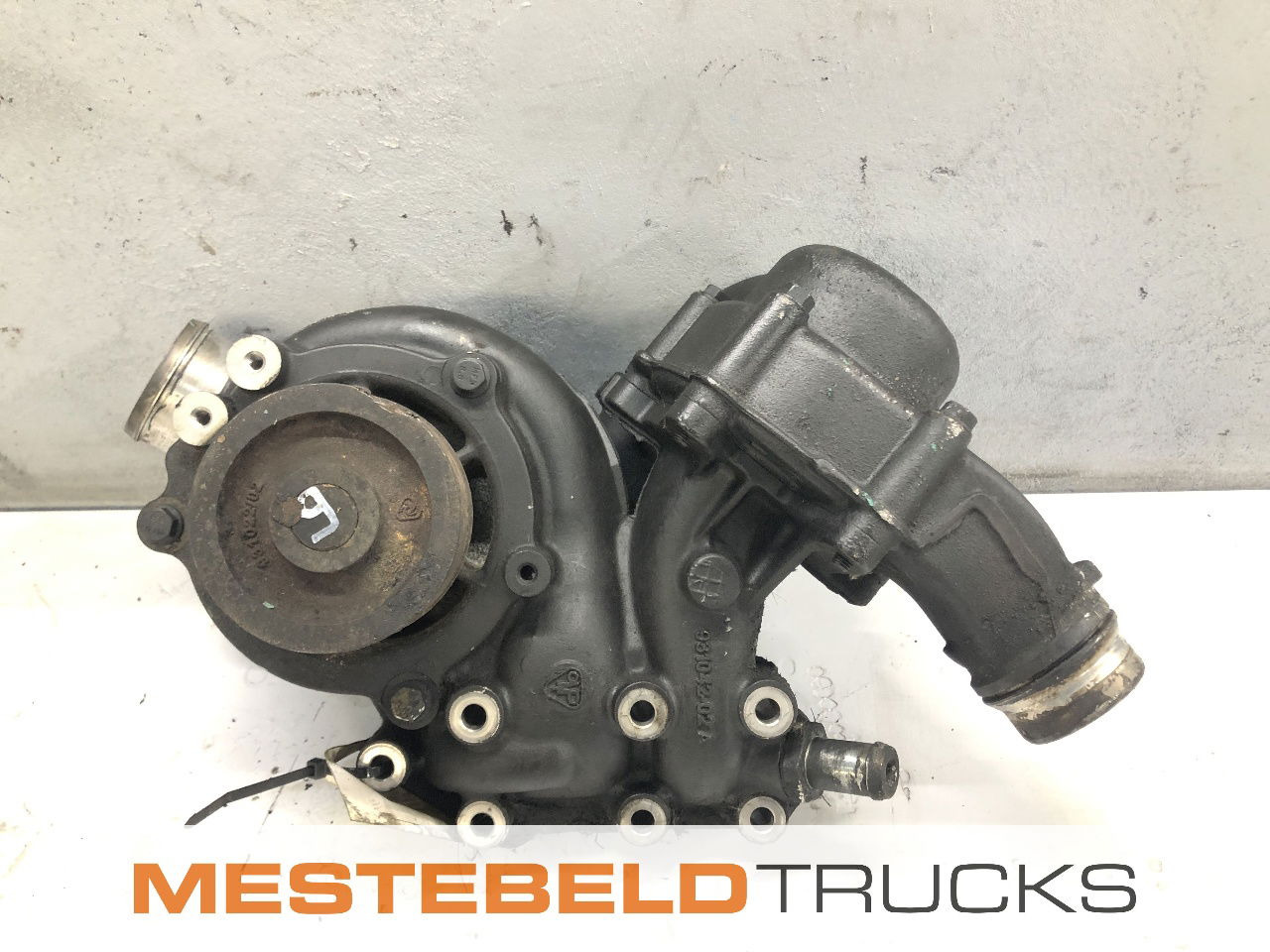 DAF Koelvloeistofpomp XF 105 - Kylsystem för Lastbil: bild 2 DAF Koelvloeistofpomp XF 105 - Kylsystem för Lastbil: bild 2