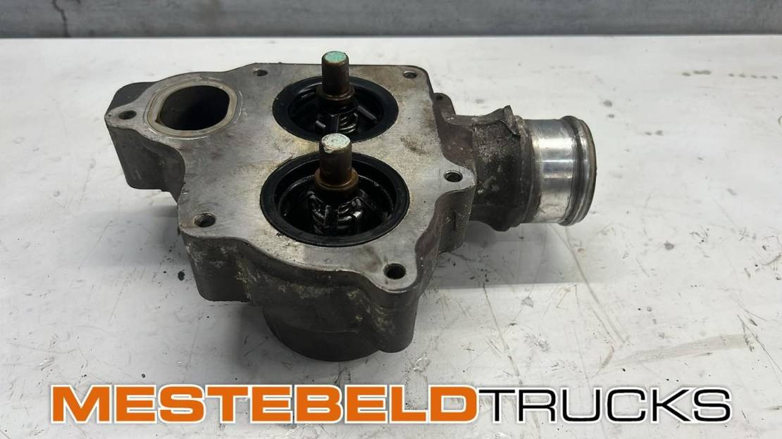 DAF Thermostaathuis MX 13 - Kylsystem för Lastbil: bild 1 DAF Thermostaathuis MX 13 - Kylsystem för Lastbil: bild 1