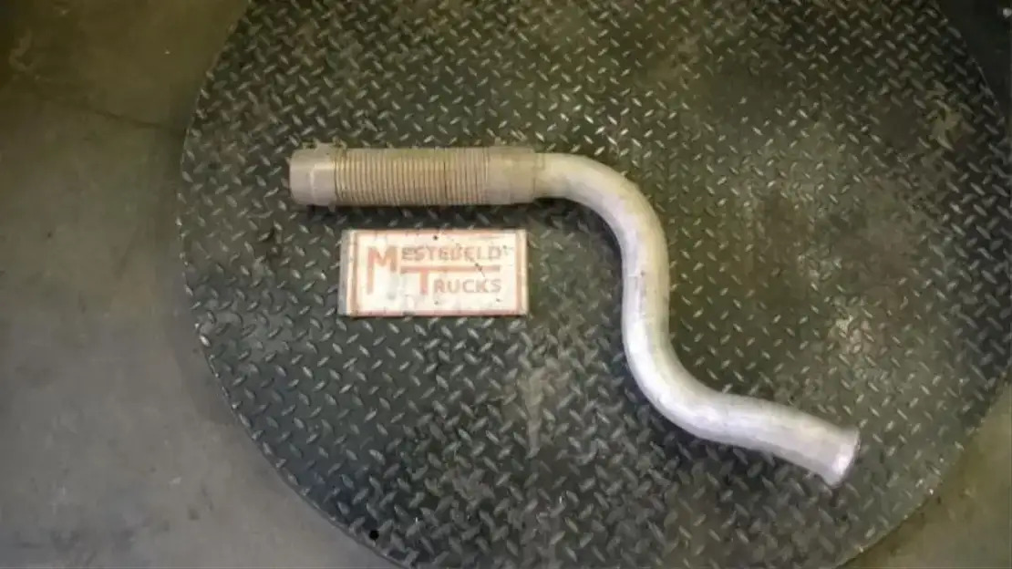 Mercedes-Benz Flexibele uitlaatpijp - Avgassystem för Lastbil: bild 1 Mercedes-Benz Flexibele uitlaatpijp - Avgassystem för Lastbil: bild 1