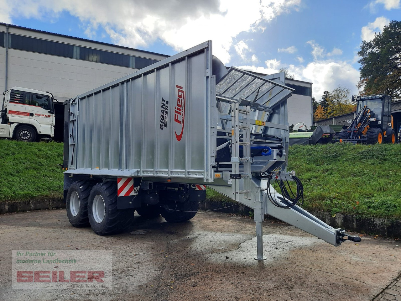 Fliegl ASW 271 C FOX 40m³ Franken-Renner - Ensilagevagn: bild 1 Fliegl ASW 271 C FOX 40m³ Franken-Renner - Ensilagevagn: bild 1
