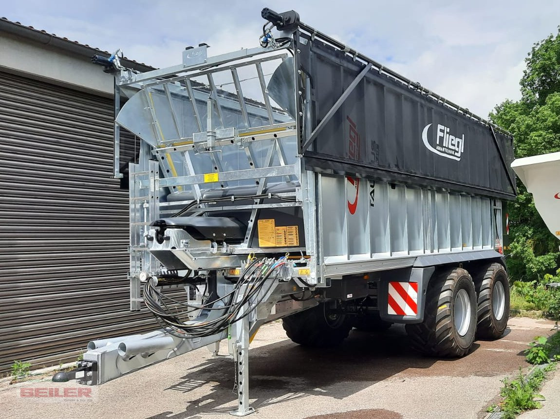 Fliegl ASW 271 TAURUS FOX 40m³ + Top Lift Light - Ensilagevagn: bild 1 Fliegl ASW 271 TAURUS FOX 40m³ + Top Lift Light - Ensilagevagn: bild 1