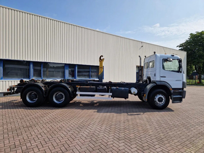 Mercedes-Benz Atego 2628 6x4 Euro 3 Manual Gear full steel suspension - Lastväxlare lastbil: bild 4 Mercedes-Benz Atego 2628 6x4 Euro 3 Manual Gear full steel suspension - Lastväxlare lastbil: bild 4