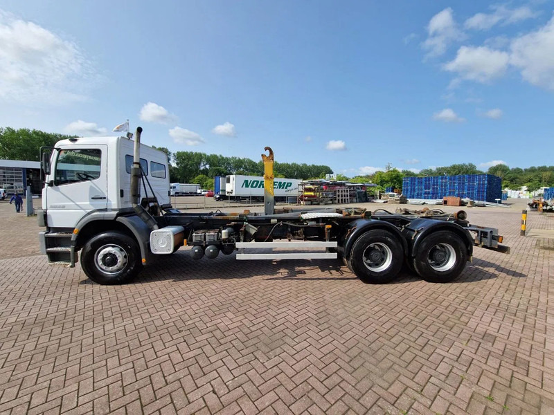 Mercedes-Benz Atego 2628 6x4 Euro 3 Manual Gear full steel suspension - Lastväxlare lastbil: bild 5 Mercedes-Benz Atego 2628 6x4 Euro 3 Manual Gear full steel suspension - Lastväxlare lastbil: bild 5