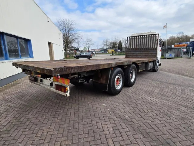 Scania 113 380 8 Tires 6x2 - Flakbil: bild 4 Scania 113 380 8 Tires 6x2 - Flakbil: bild 4