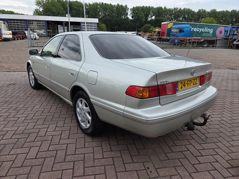Toyota Camry 3.0 V6 24v // Automaat // leather Seats Cruise Control - Sedan: bild 5 Toyota Camry 3.0 V6 24v // Automaat // leather Seats Cruise Control - Sedan: bild 5