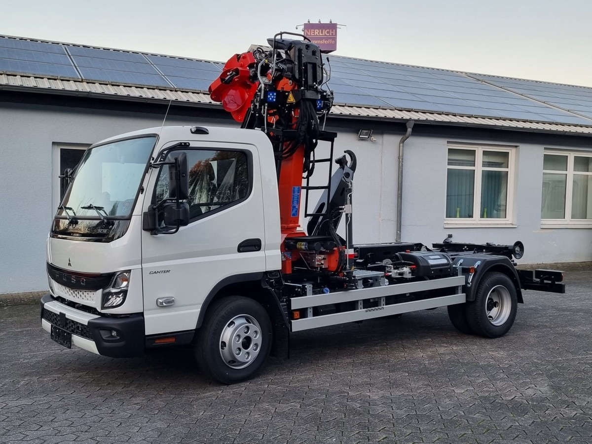 FUSO FUSO 9C18 City Abrollkipper + Z-Kran Recycling - Lastväxlare lastbil, Kranbil: bild 1 FUSO FUSO 9C18 City Abrollkipper + Z-Kran Recycling - Lastväxlare lastbil, Kranbil: bild 1