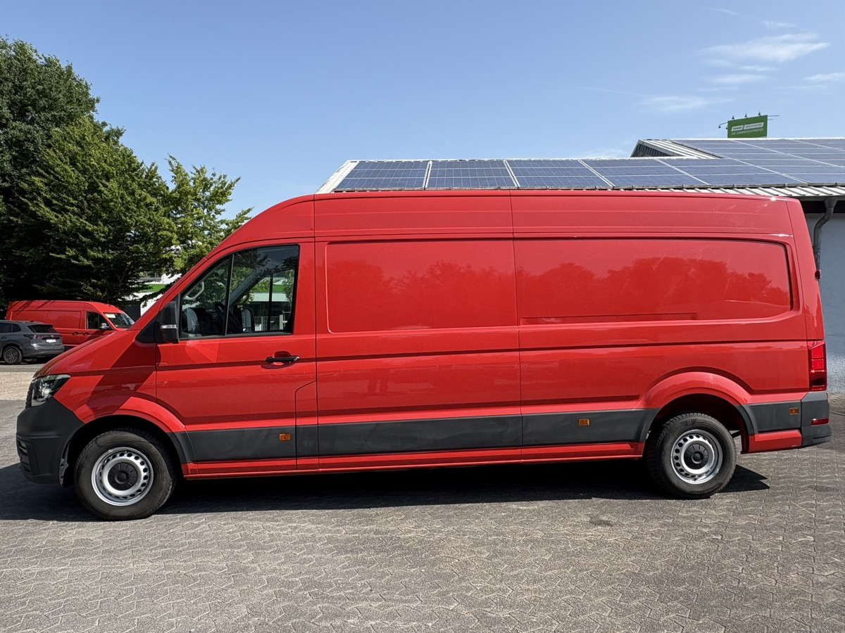 VW Crafter 35 Maxi L4H3 1Hand PDC - Skåpbil: bild 2 VW Crafter 35 Maxi L4H3 1Hand PDC - Skåpbil: bild 2