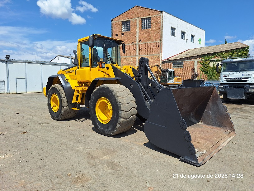 VOLVO L120E - Hjullastare: bild 1 VOLVO L120E - Hjullastare: bild 1