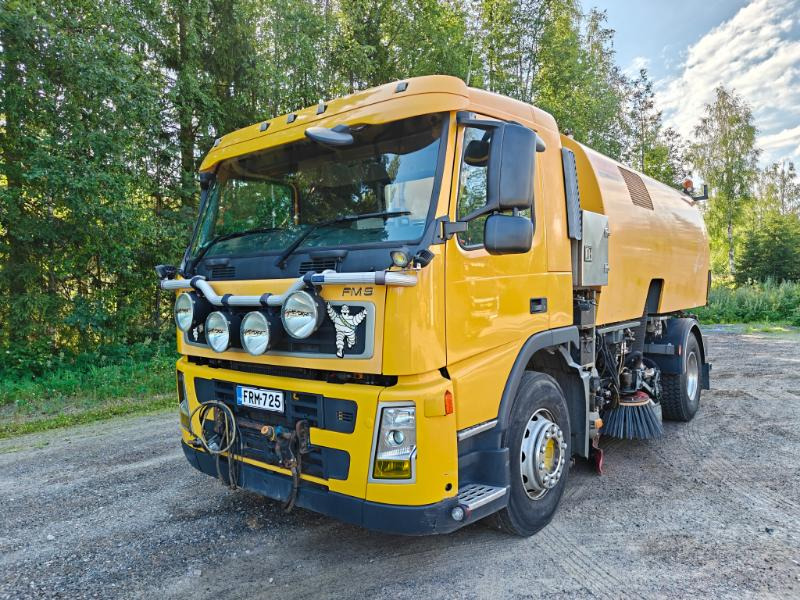 BUCHER Optifant 70 Volvo FM9 - Sopmaskin: bild 2 BUCHER Optifant 70 Volvo FM9 - Sopmaskin: bild 2