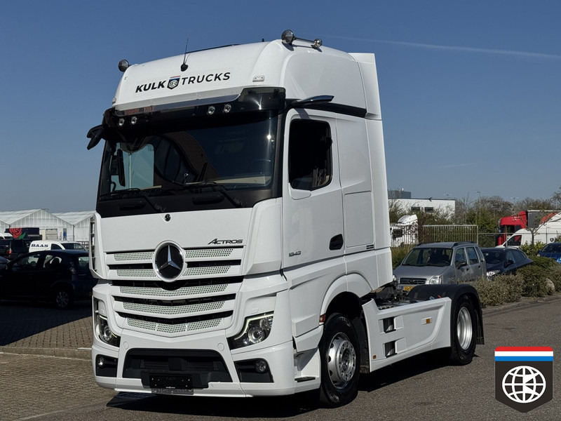 Mercedes-Benz ACTROS 1848 Gigaspace ** LIMITED EDITION** / FULL SPOILER / 2x TANK / NIGHT ac / - Dragbil: bild 2 Mercedes-Benz ACTROS 1848 Gigaspace ** LIMITED EDITION** / FULL SPOILER / 2x TANK / NIGHT ac / - Dragbil: bild 2