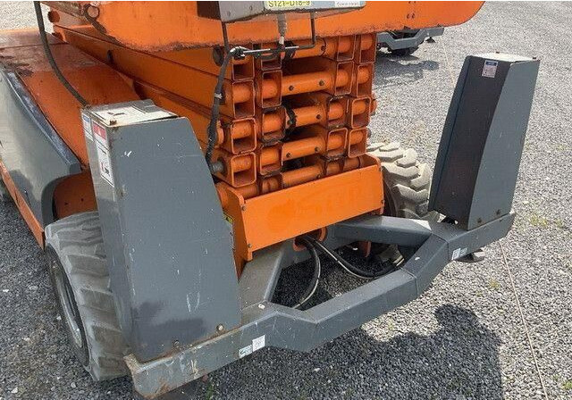 Haulotte Compact 12 DX, Geländegängig, Kubota, 12,15m - Saxlift: bild 5 Haulotte Compact 12 DX, Geländegängig, Kubota, 12,15m - Saxlift: bild 5