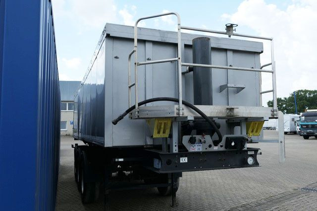 Langendorf SKA-HS 24/30 ISOXX, Alu, Thermo, 26m³, Luft-Lift - Tippbil semitrailer: bild 3 Langendorf SKA-HS 24/30 ISOXX, Alu, Thermo, 26m³, Luft-Lift - Tippbil semitrailer: bild 3