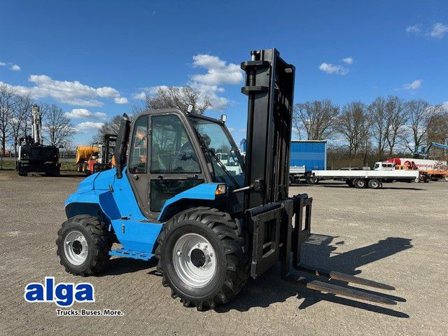 Manitou M50-4 4x4, Traglast 5.000kg, 3.700mm Hubhöhe - Terrängtruck: bild 1 Manitou M50-4 4x4, Traglast 5.000kg, 3.700mm Hubhöhe - Terrängtruck: bild 1