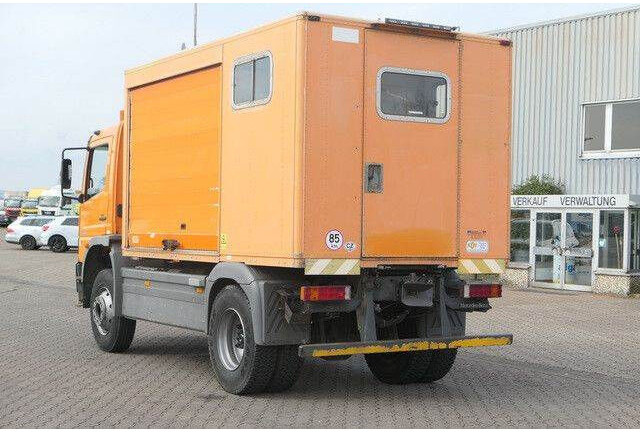 Mercedes-Benz 1518 A Atego 4X4, Klima, AHK, Allrad, Rolltor - Lastbil med skåp: bild 3 Mercedes-Benz 1518 A Atego 4X4, Klima, AHK, Allrad, Rolltor - Lastbil med skåp: bild 3