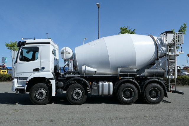 Mercedes-Benz 3240 B Arocs 8x4, Liebherr THM 905, 9m³, 54tkm - Betongbil: bild 2 Mercedes-Benz 3240 B Arocs 8x4, Liebherr THM 905, 9m³, 54tkm - Betongbil: bild 2
