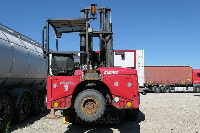 Moffett M4 25.3, Mitnahmestapler, 2.500kg, 3m Hubhöhe - Påhängstruck: bild 2 Moffett M4 25.3, Mitnahmestapler, 2.500kg, 3m Hubhöhe - Påhängstruck: bild 2