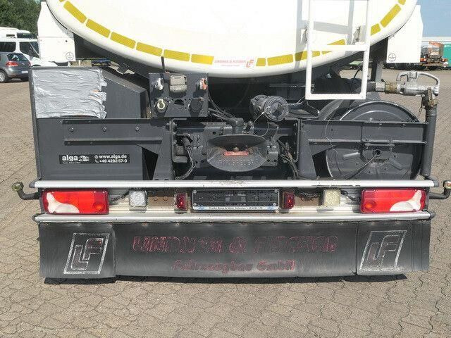 Scania P 320 6x2, Lindner & Fischer, 19m³, 3 Kammern - Tankbil: bild 4 Scania P 320 6x2, Lindner & Fischer, 19m³, 3 Kammern - Tankbil: bild 4