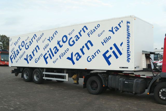 Sommer 2-Achser, elektr. Rolltor, BPW, 11.000mm lang - Skåp semitrailer: bild 2 Sommer 2-Achser, elektr. Rolltor, BPW, 11.000mm lang - Skåp semitrailer: bild 2