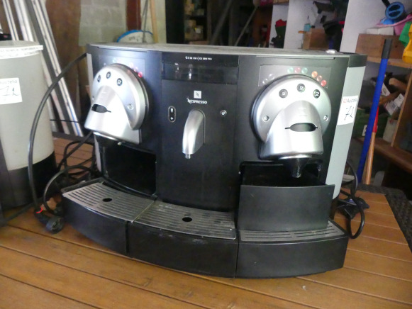 2 Machines à café Nespresso 705/CS200 - Livsmedelsmaskin: bild 5 2 Machines à café Nespresso 705/CS200 - Livsmedelsmaskin: bild 5