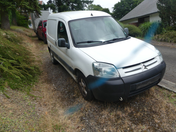 Camionnette Citroen Berlingo (2004-191.630 km-VIN:VF7GCWJYB94089418) - Små skåpbil: bild 4 Camionnette Citroen Berlingo (2004-191.630 km-VIN:VF7GCWJYB94089418) - Små skåpbil: bild 4