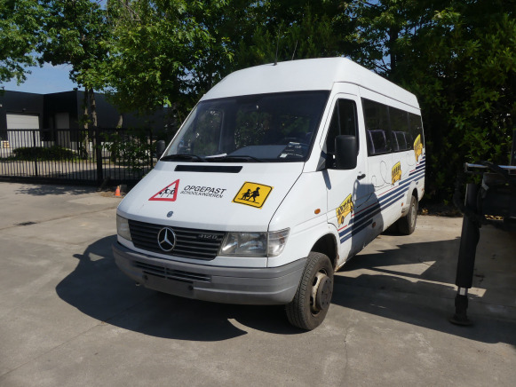 Minibus Mercedes-Benz TN412TE (2000-474.104 km) - Minibuss, Persontransport: bild 1 Minibus Mercedes-Benz TN412TE (2000-474.104 km) - Minibuss, Persontransport: bild 1