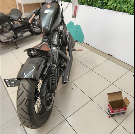 Moto Harley Davidson XL1200 - Motorcykel: bild 2 Moto Harley Davidson XL1200 - Motorcykel: bild 2