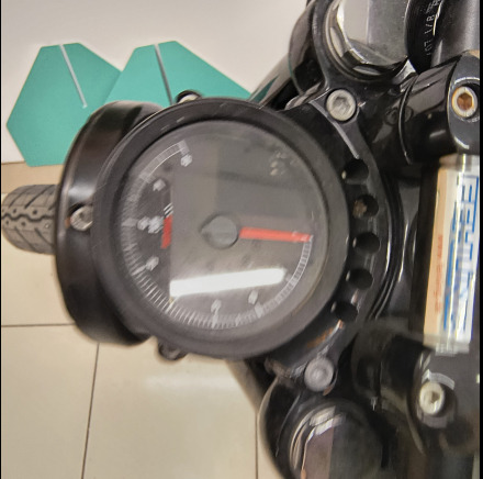 Moto Harley Davidson XL1200 - Motorcykel: bild 5 Moto Harley Davidson XL1200 - Motorcykel: bild 5