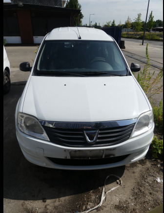 REF:10423 - Voiture Dacia Logan 1.5 DCI break (2012-254.373 km) - Dubbelhytt transportbil: bild 2 REF:10423 - Voiture Dacia Logan 1.5 DCI break (2012-254.373 km) - Dubbelhytt transportbil: bild 2