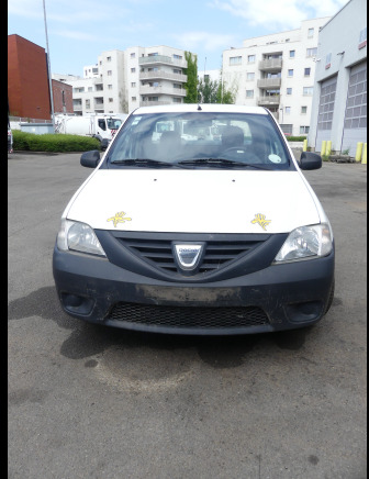 REF:12395 - Camionnette pickup Dacia Logan 1.5 DCI (2012-121.398 km) - Pickup: bild 2 REF:12395 - Camionnette pickup Dacia Logan 1.5 DCI (2012-121.398 km) - Pickup: bild 2