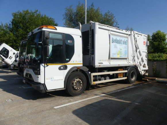 REF:8443 - Camion poubelle Renault Access (2013-128.985 km) - Sopbil: bild 2 REF:8443 - Camion poubelle Renault Access (2013-128.985 km) - Sopbil: bild 2