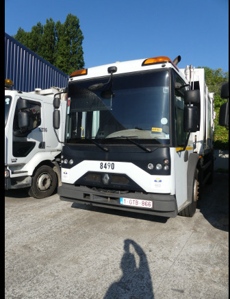 REF:8490 - Camion poubelle Renault Access (2014-236.794 km) - Sopbil: bild 1 REF:8490 - Camion poubelle Renault Access (2014-236.794 km) - Sopbil: bild 1