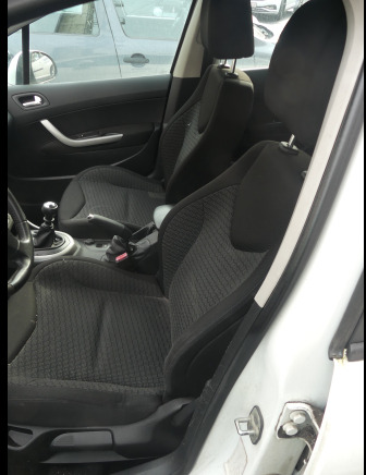 Voiture Peugeot 308 (2010-184.813 km) - Personbil: bild 5 Voiture Peugeot 308 (2010-184.813 km) - Personbil: bild 5