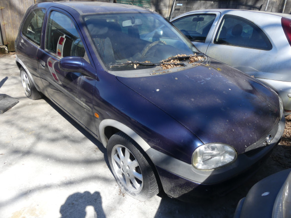 Voiture (saisie sur voirie) Opel Corsa TD - Personbil: bild 2 Voiture (saisie sur voirie) Opel Corsa TD - Personbil: bild 2