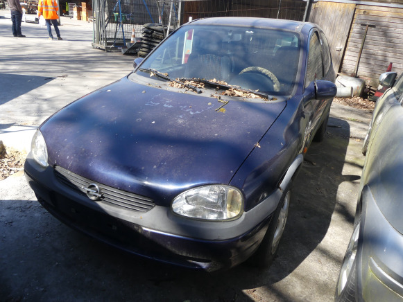 Voiture (saisie sur voirie) Opel Corsa TD - Personbil: bild 1 Voiture (saisie sur voirie) Opel Corsa TD - Personbil: bild 1